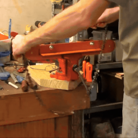 Universal Chainsaw Filing Vise with Quick Release Clamp