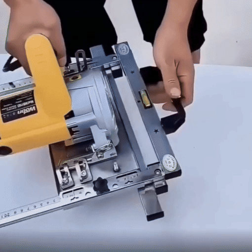 Circular Saw Adjustable Edge Cutting Guide