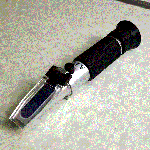 High Accuracy Refractometer
